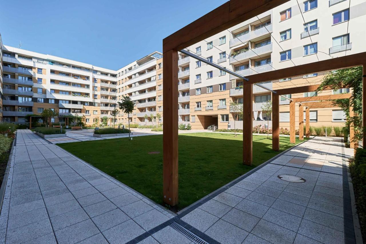 Exclusive Apartments Teczowa With Underground Parking By Noclegi Renters Вроцлав Екстер'єр фото