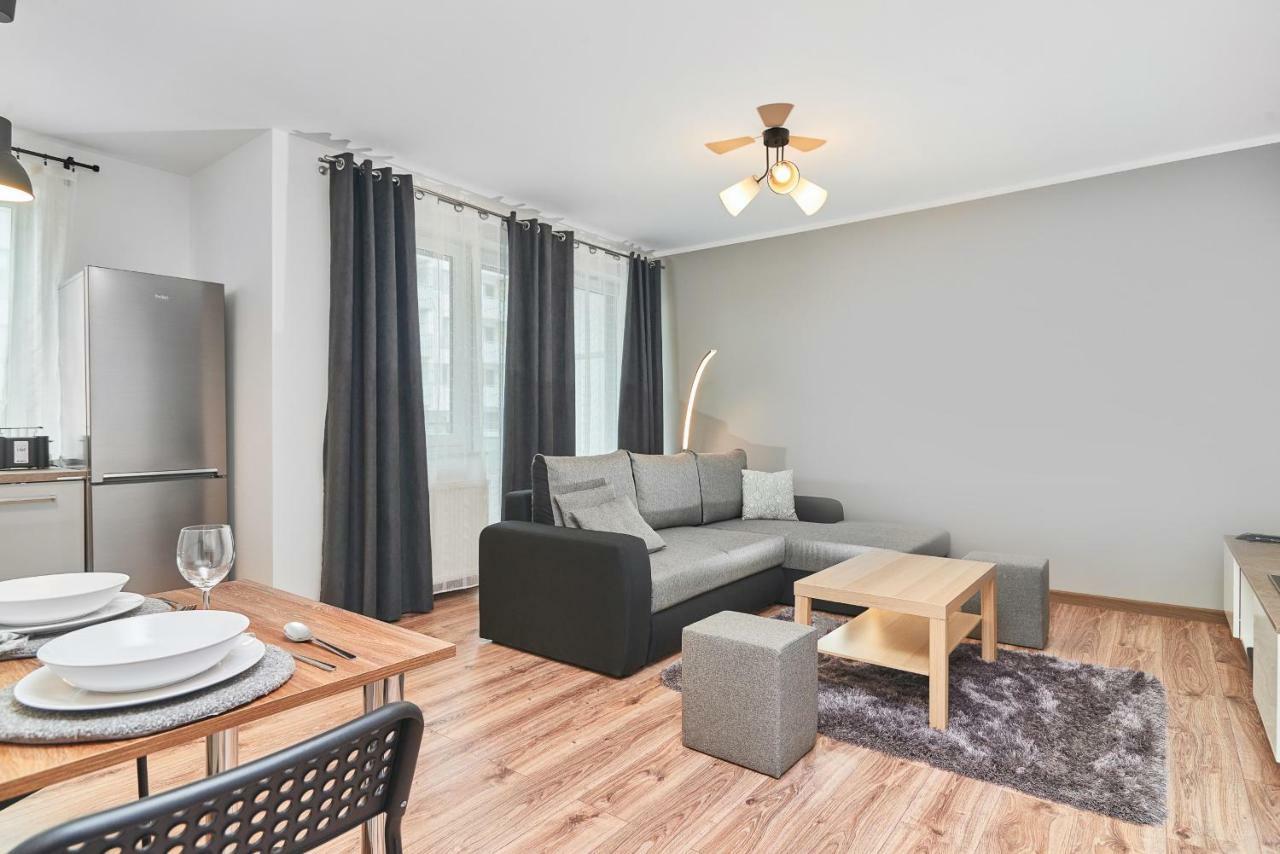Exclusive Apartments Teczowa With Underground Parking By Noclegi Renters Вроцлав Екстер'єр фото
