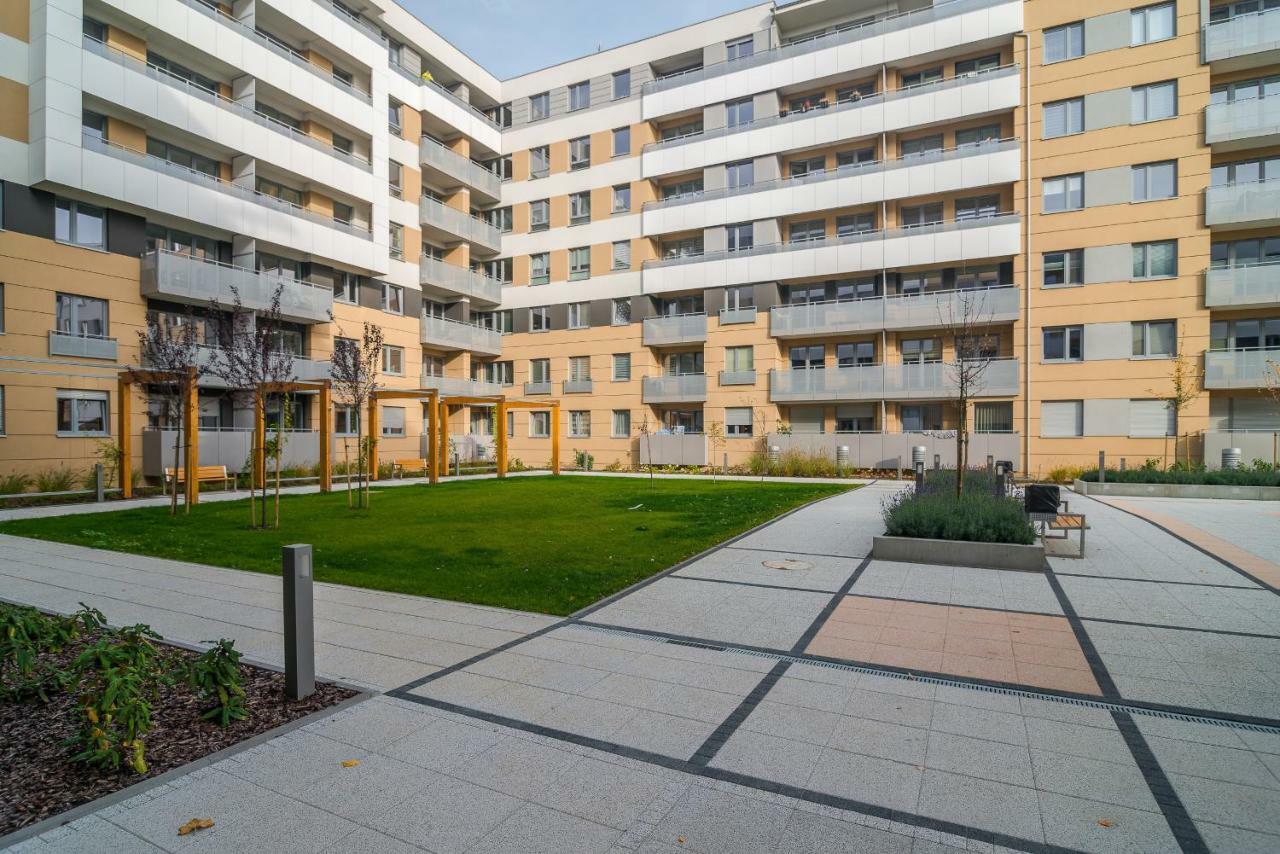Exclusive Apartments Teczowa With Underground Parking By Noclegi Renters Вроцлав Екстер'єр фото
